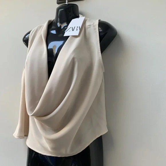 ZARA  Cowl Neck Deep Plunge Blouse 
Labelled size Large
Sleeveless - Picture 4 of 9